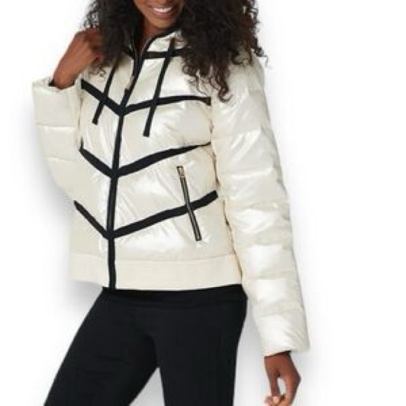 zuda Jackets & Blazers - Quilted Pearlized White Puffer Jacket Women’s Large